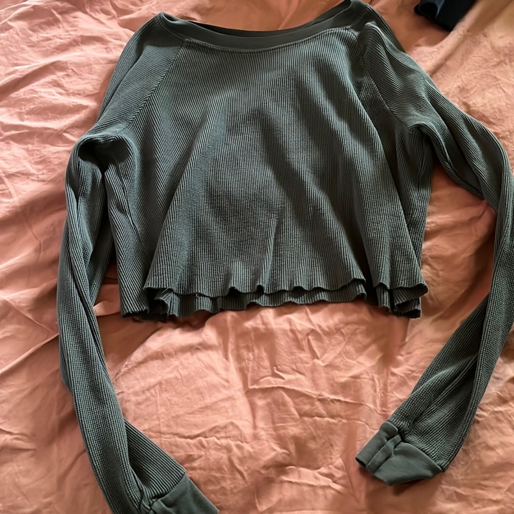 Green cropped brandy long sleeve